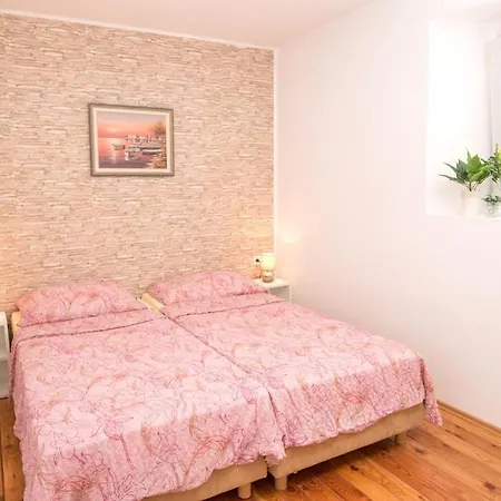 Villa Kuca S Bazenom Emanuela